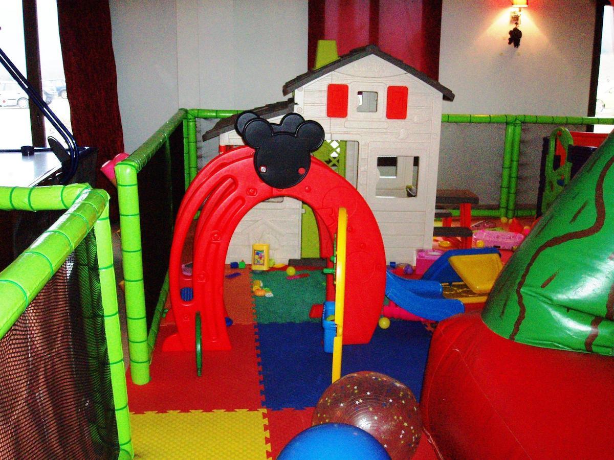 Orfeas Land Hotel Kormíszta Kültér fotó